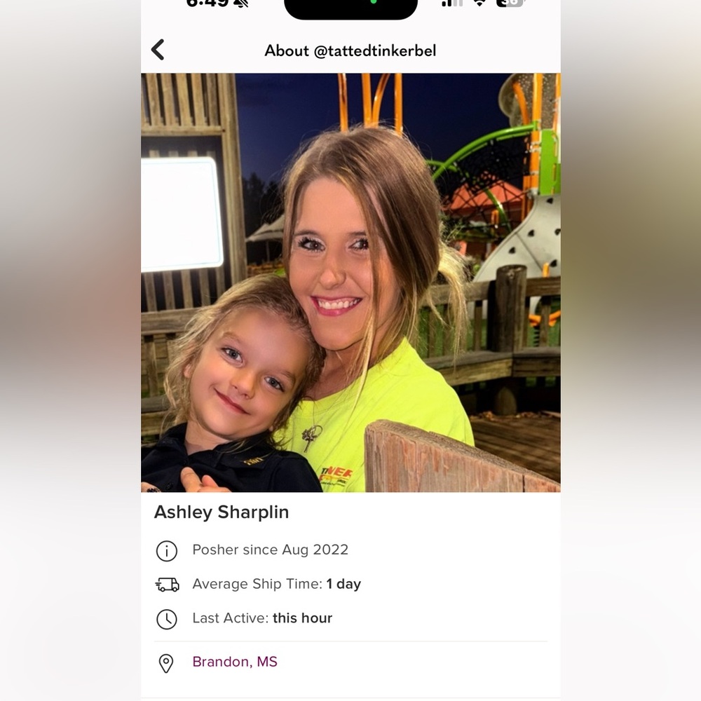 THIS IS MY MAIN POSH MARK I GOT LOCKED OUT AND THOUGHT ID NEVER GET BACK IN!